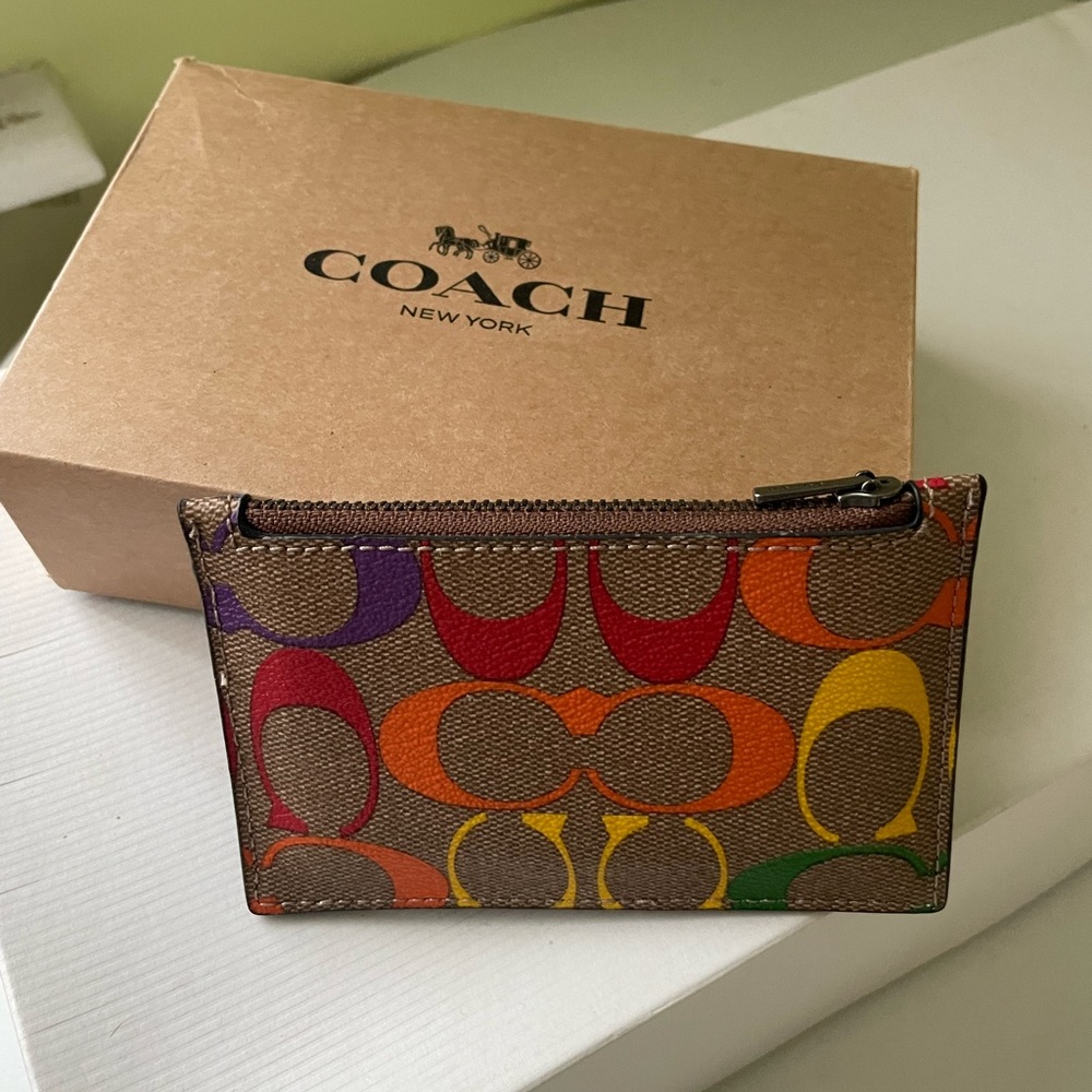 NWT Coach Rainbow Logo Wallet Pouch